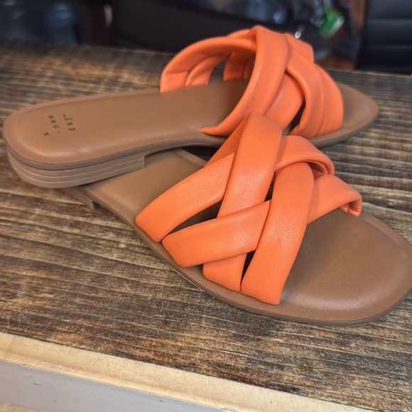 A New Day Women's Bright Orange Crisscross Sandals - Picture 4 of 4